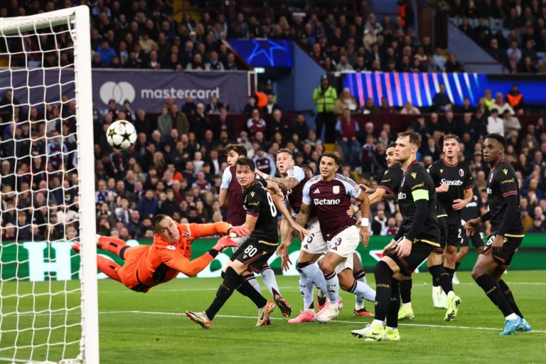 timeline gol Bologna vs Aston Villa sundulan Ezri Konsa liga europa
